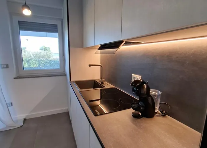 Lux Corner * Новиград