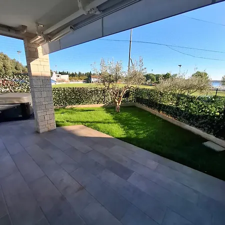 Lux Corner Appartement Novigrad Istria