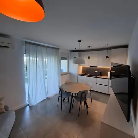 Lux Corner *