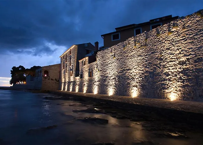 Lux Corner Apartman *